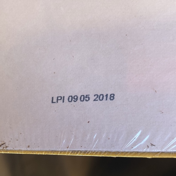 SUNS OUT Inc. PUZZLES-TWO one is TRAINS -1000 pieces & one w/CAT-500 Pieces BNWT - Picture 7 of 7